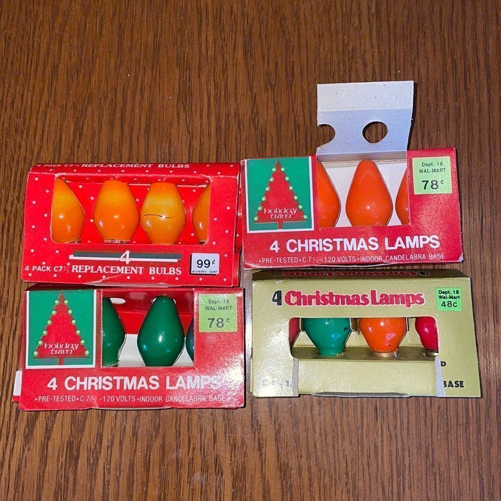 4 boxes of vintage Christmas bulb lamps in original packaging
